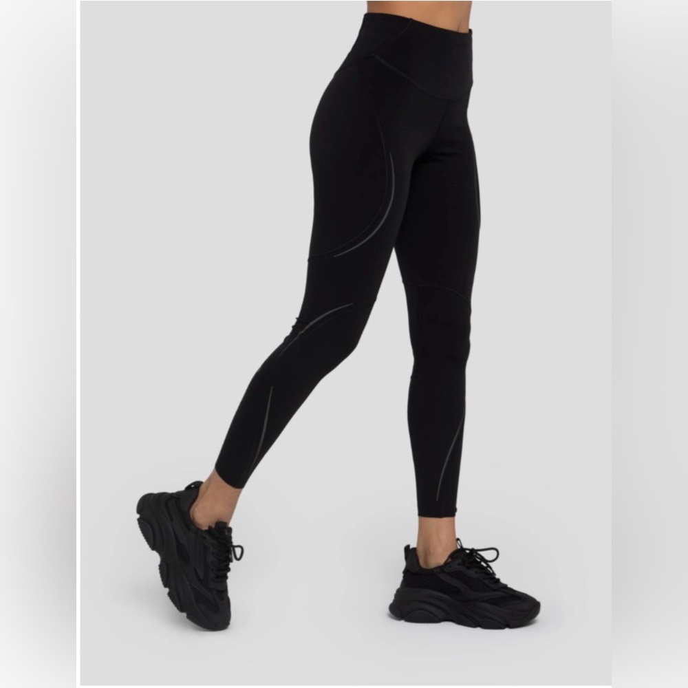 LULULEMON Legging SIZE 10 - LIKE NEW